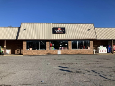 Yadkin River Marketplace IGA